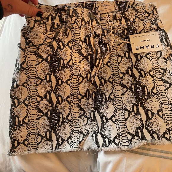 Frame python print skirt - Picture 7 of 9